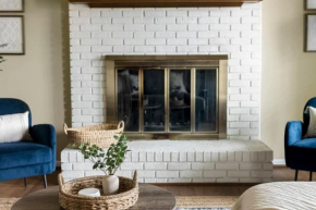 Serene Getaway with Patio in Pineville
